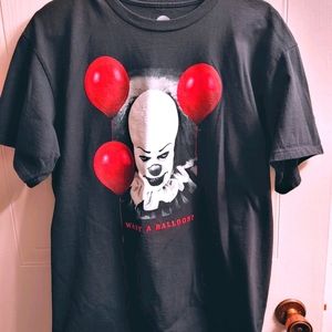 80s IT Pennywise "Want A Balloon? 🎈" T-Shirt.